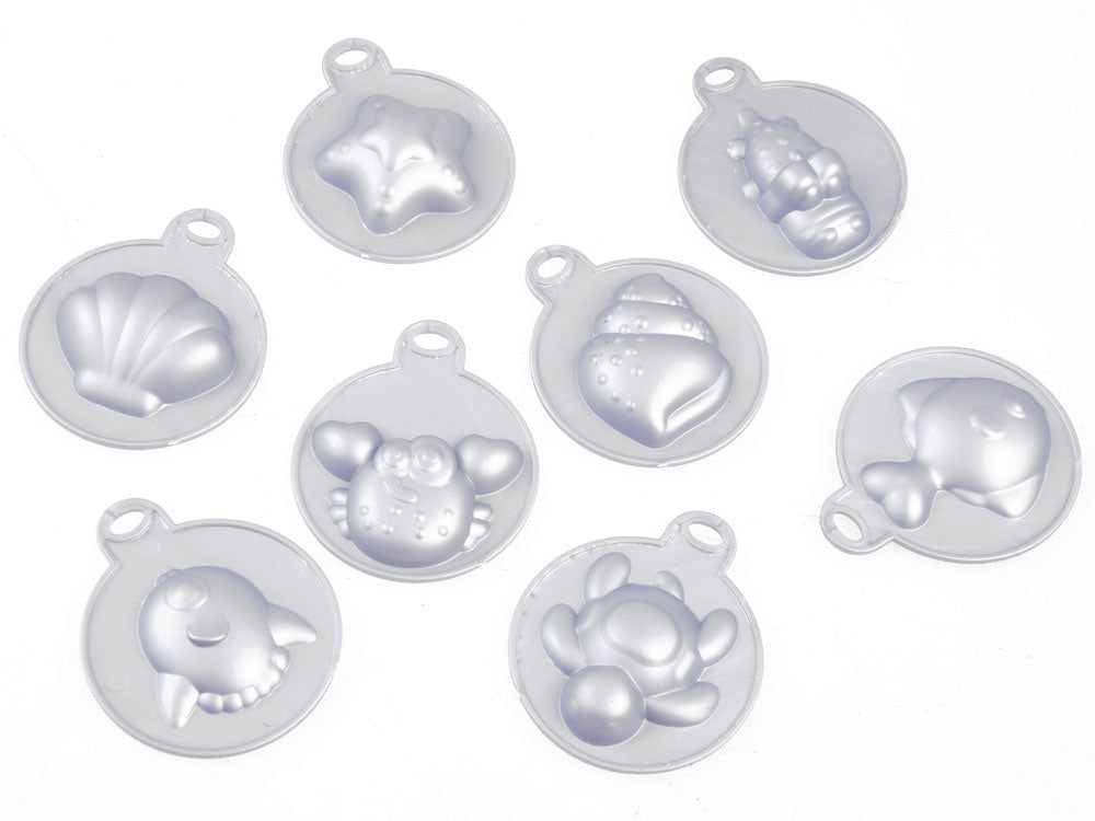 Žvejybos laivas su priedais ir plastikine mase