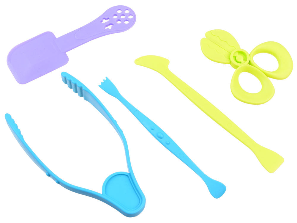 Žvejybos laivas su priedais ir plastikine mase