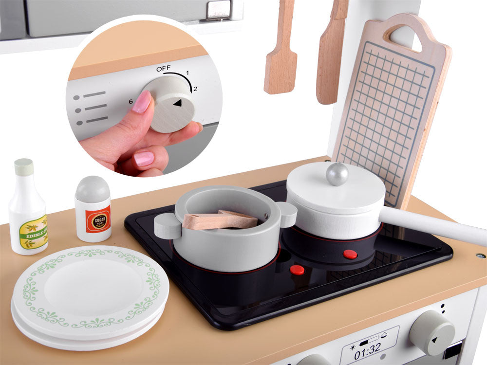 Didelė medinė virtuvė vaikams su priedais