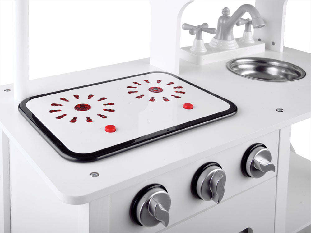 Balta medinė virtuvė vaikams