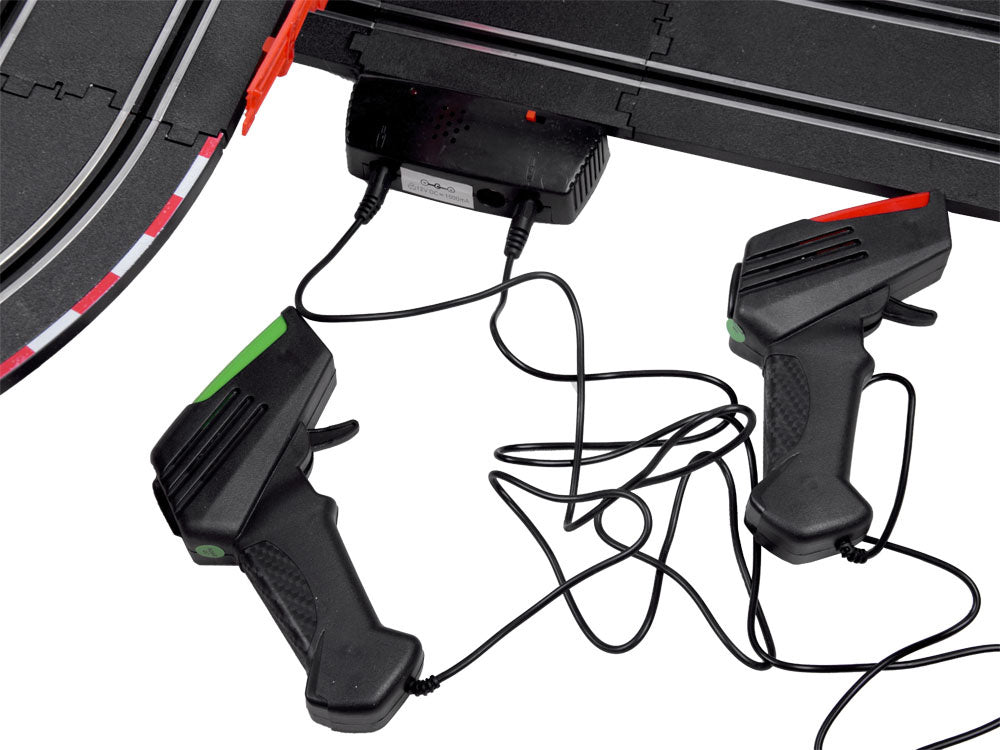 Itin ilga automobilių lenktynių trasa su automobiliais 912 cm