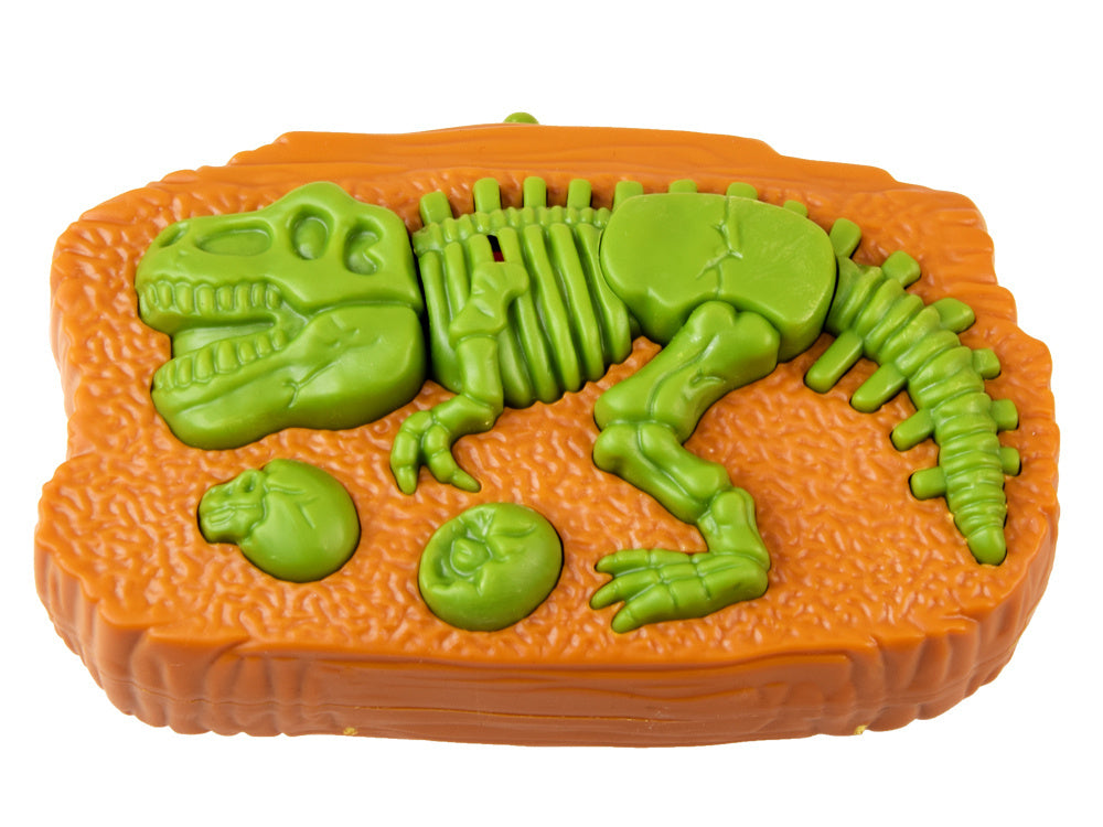 Nuotoliniu būdu valdomas tiranozauras, kvėpuoja dūmais