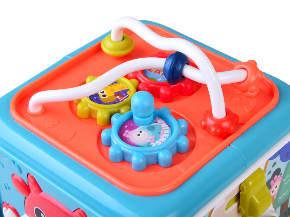 Interaktyvus mokomasis kubas su pianinu