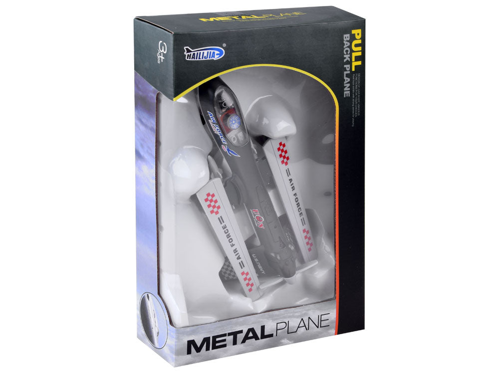 Karinio drono modelis su garso ir šviesos efektais