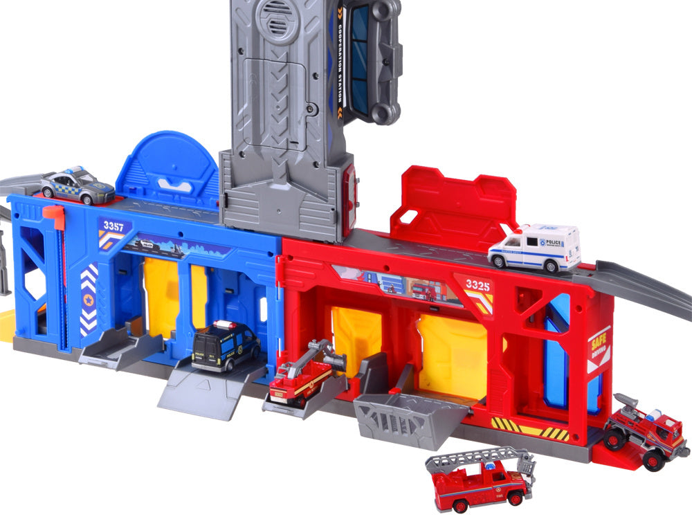 Policijos ir ugniagesių automobilių garažas lagamine