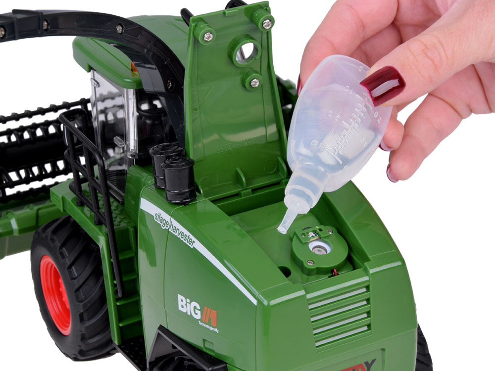 Nuotolinio būdu valdymas kombainas su garso efektais