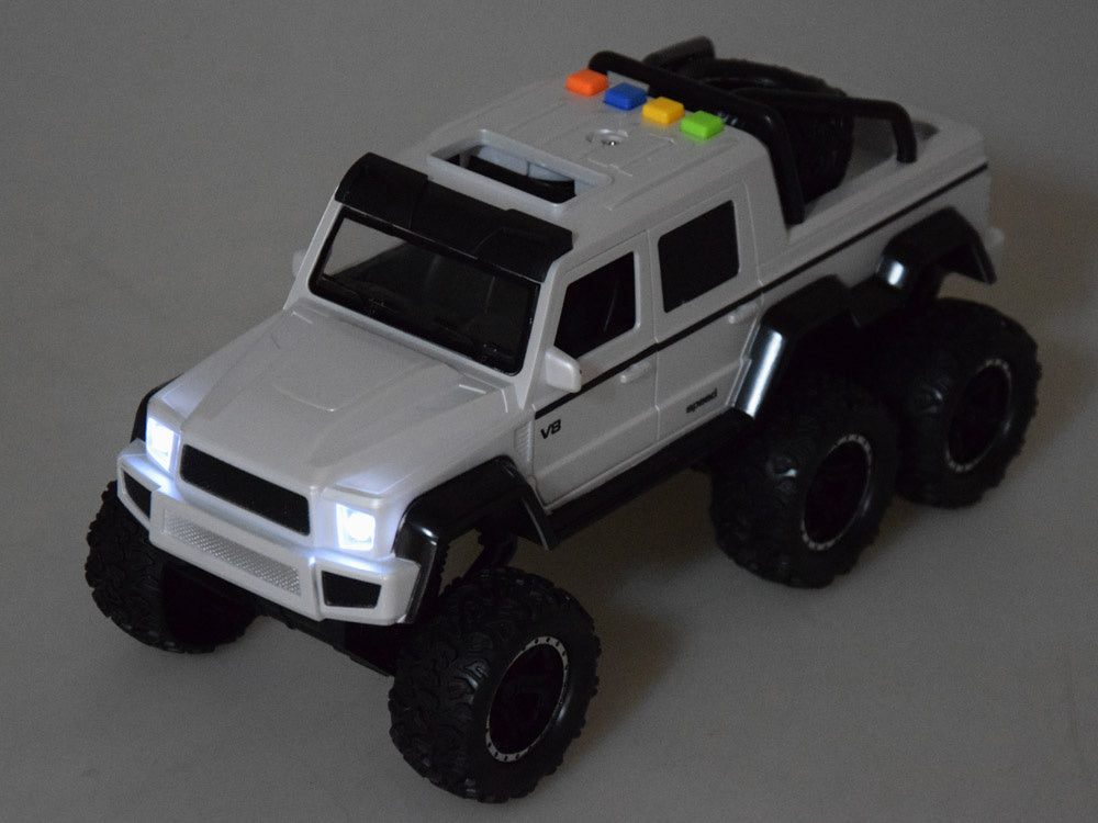 Visureigis pikapas, baltas