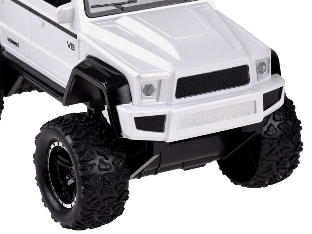 Visureigis pikapas, baltas