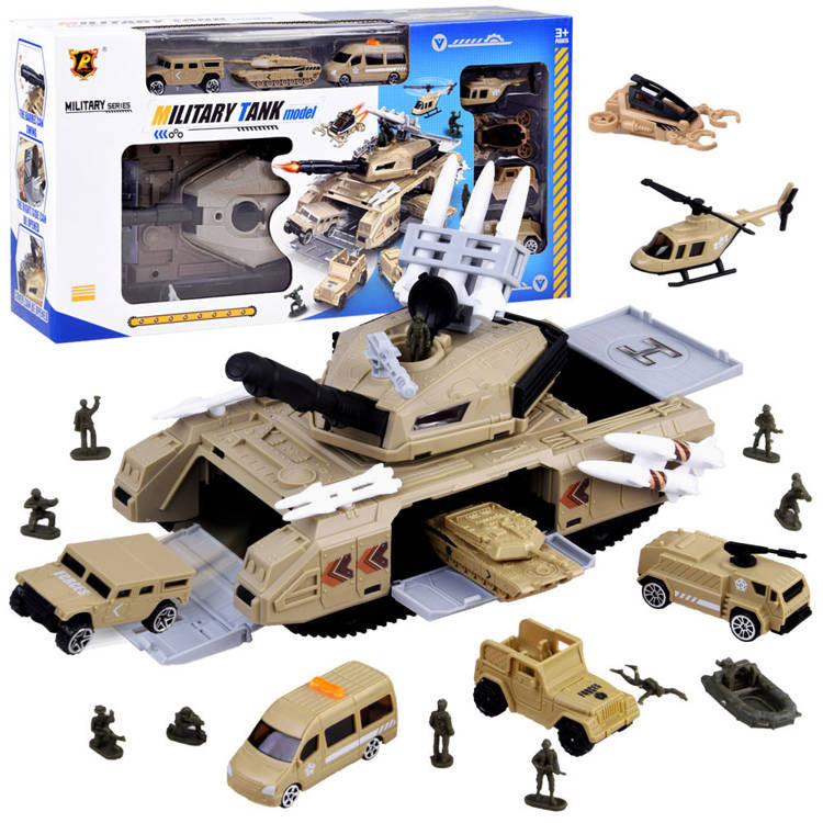 Karinis tankas su priedais