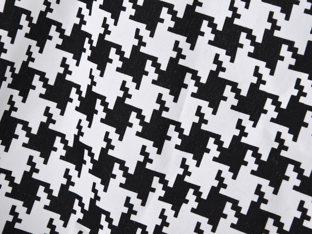 Lėlių vežimėlis, juodai baltas