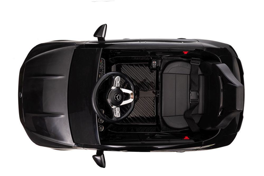 Vienvietis elektromobilis  vaikams  Mercedes CLA 45s AMG 4x4, juodas lakuotas