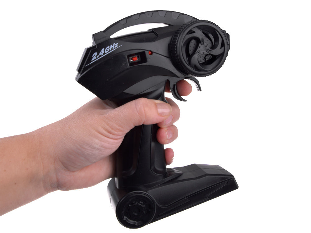 Nuotoliniu būdu valdomas policijos sunkvežimis monstras