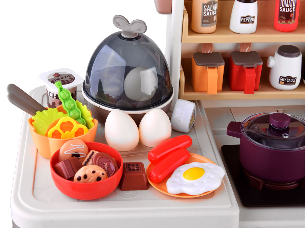 Vaikiška virtuvėlė su virtuvės indais ir maisto produktais