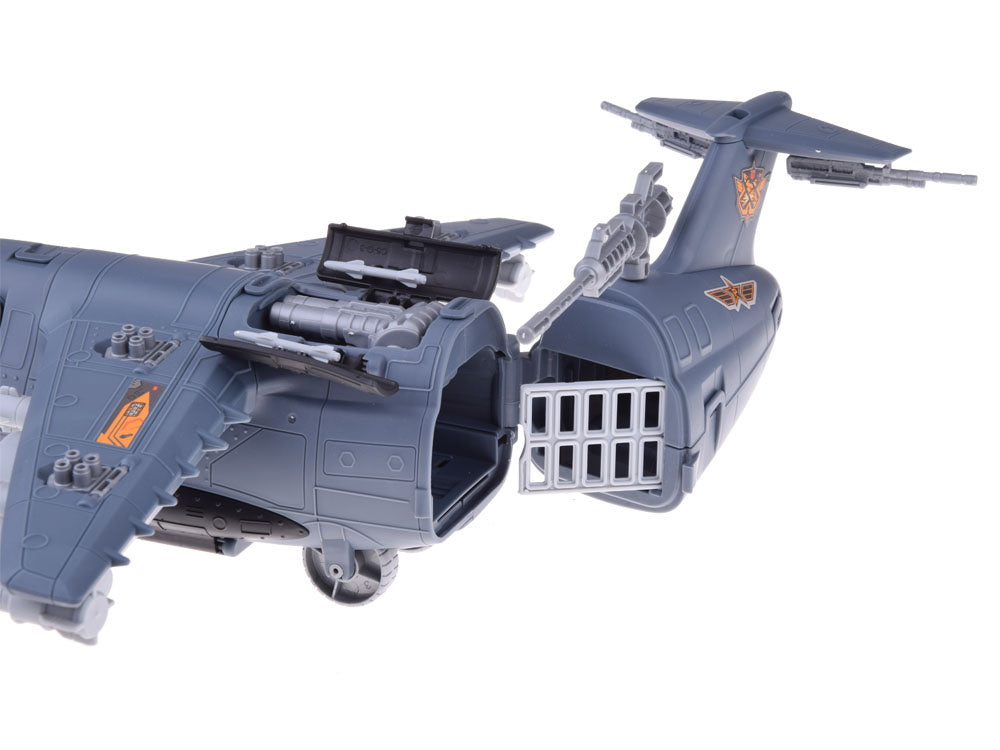 Didelė karinė bazė su oro uostu ir priedais