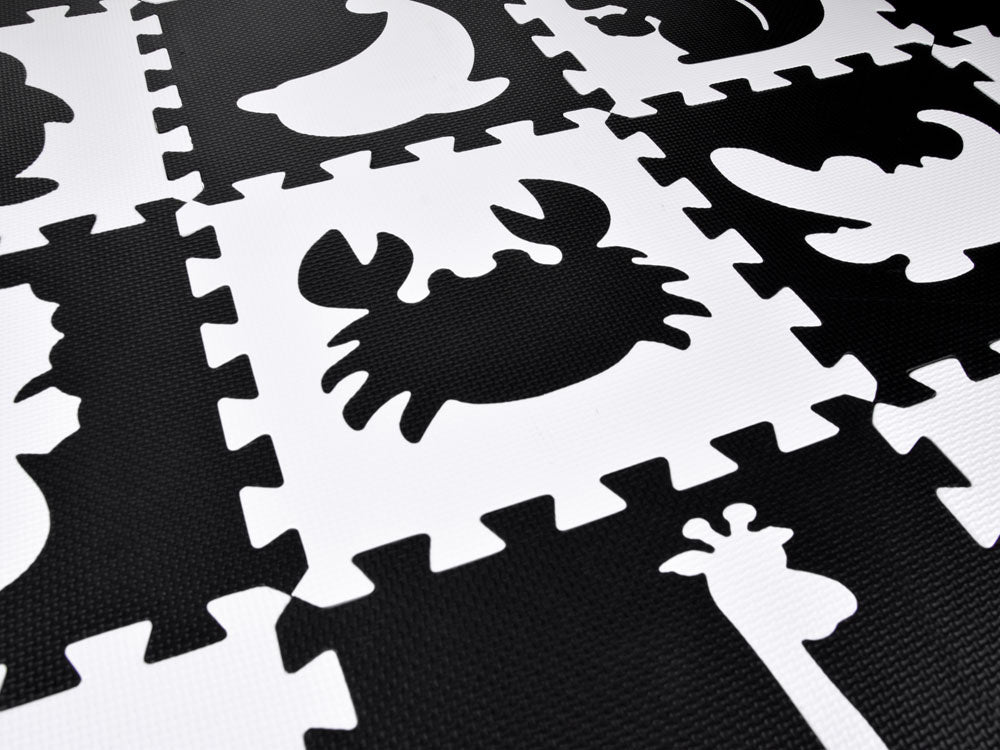 Putplasčio kilimėlis dėlionė gyvūnai, juodai balta