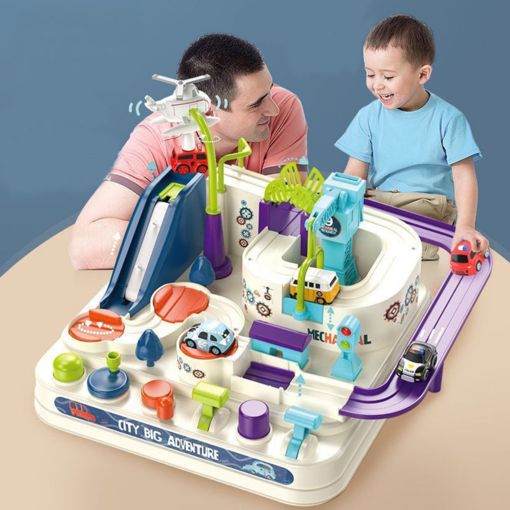 Interaktyvus kliūčių ruožas vaikams su automobiliais