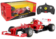 Nuotoliniu būdu valdomas Ferrari F1 automobilis, raudonas
