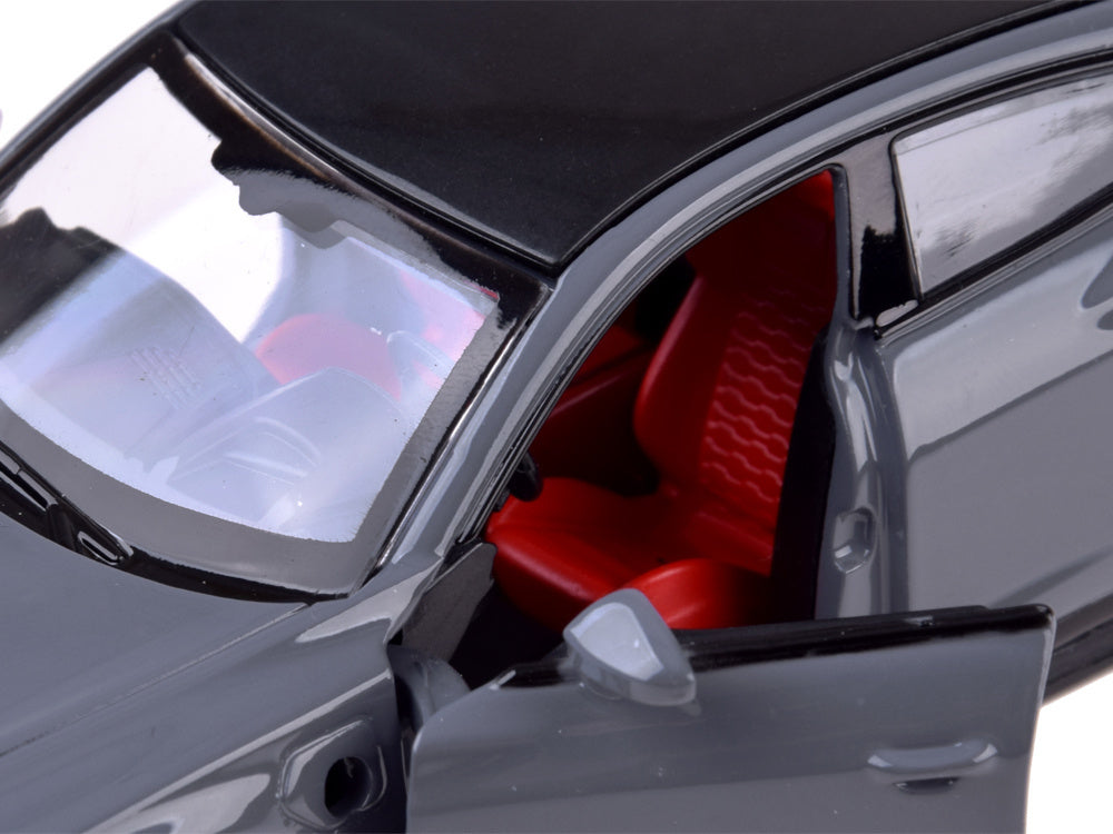 Metalinis automobilio Audi RS e-tron GT Coupe modelis su šviesos ir garso efektais, pilkas