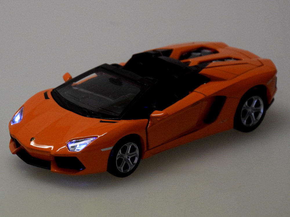 Metalinis automobilio modelis Lamborghini Aventador Roadster, oranžinis