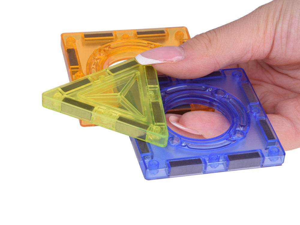 Magnetinių kaladėlių rinkinys su šviesos efektais 142 el