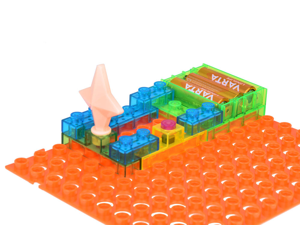 Elektroninių blokų konstravimo rinkinys „Mažasis elektrikas“