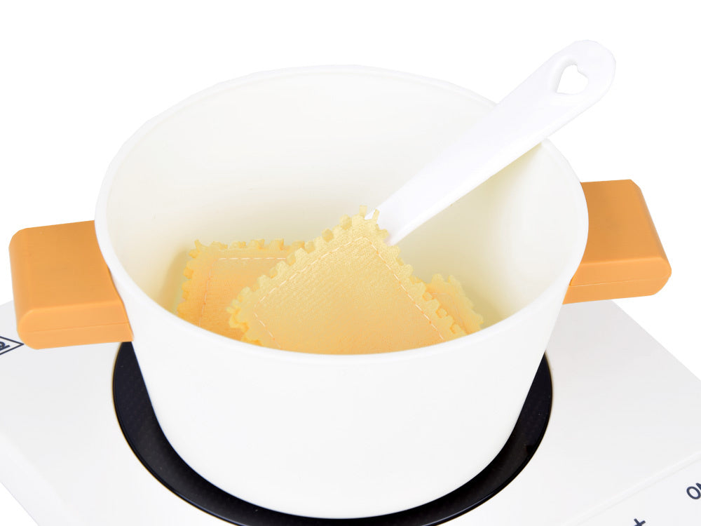 Žaislinė indukcinė viryklė su puodų, lėkščių, daržovių pjaustymo rinkiniu