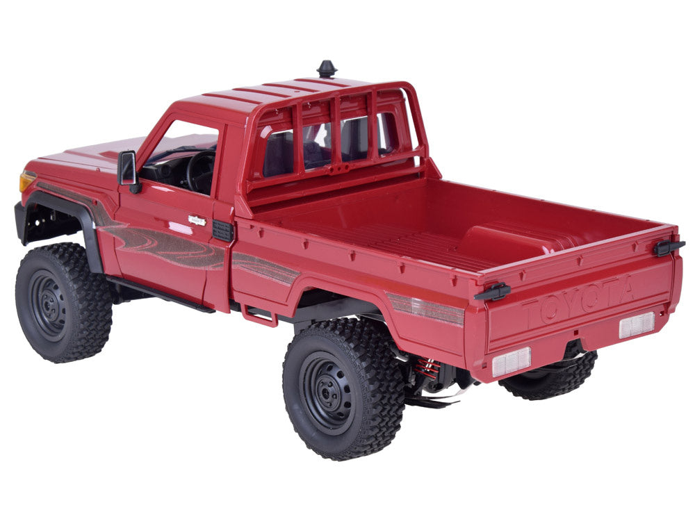 Nuotoliniu būdu valdomas Toyota Land Cruiser 4x4 Pickup automobilis, raudonas