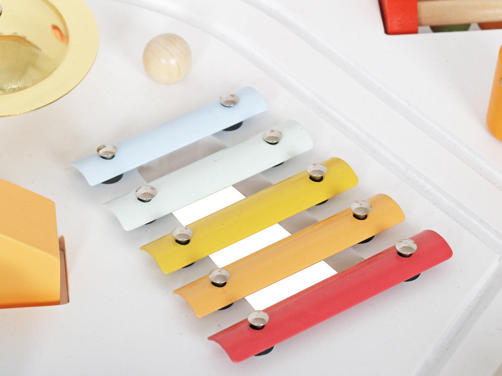 Medinis daugiafunkcinis stalas, Montessori