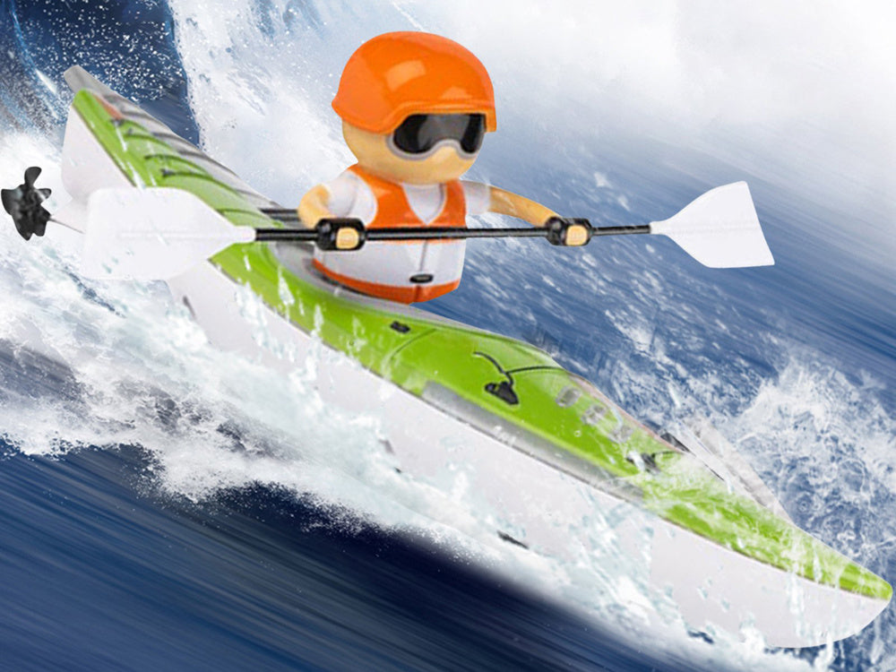 Nuotoliniu būdu valdoma šviečianti baidarė, žalia