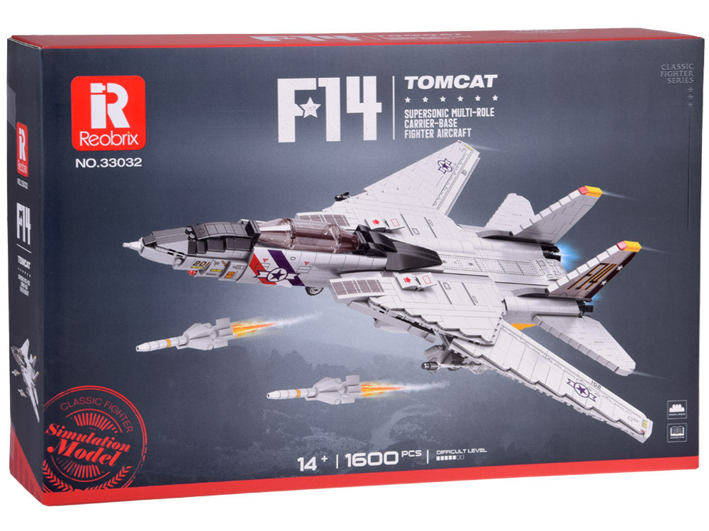 Amerikietiško naikintuvo F-14 Tomcat konstruktorius, 1600 el.
