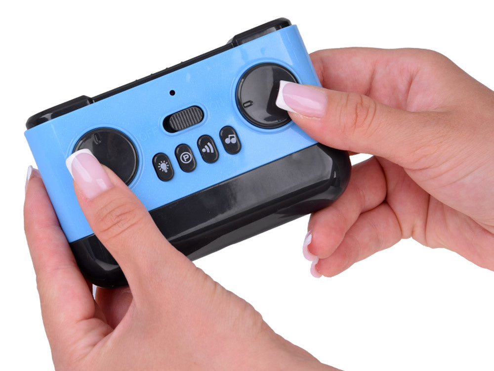 Nuotoliniu būdu valdomas lenktyninis automobilis su šviesos ir garso efektais, mėlynas