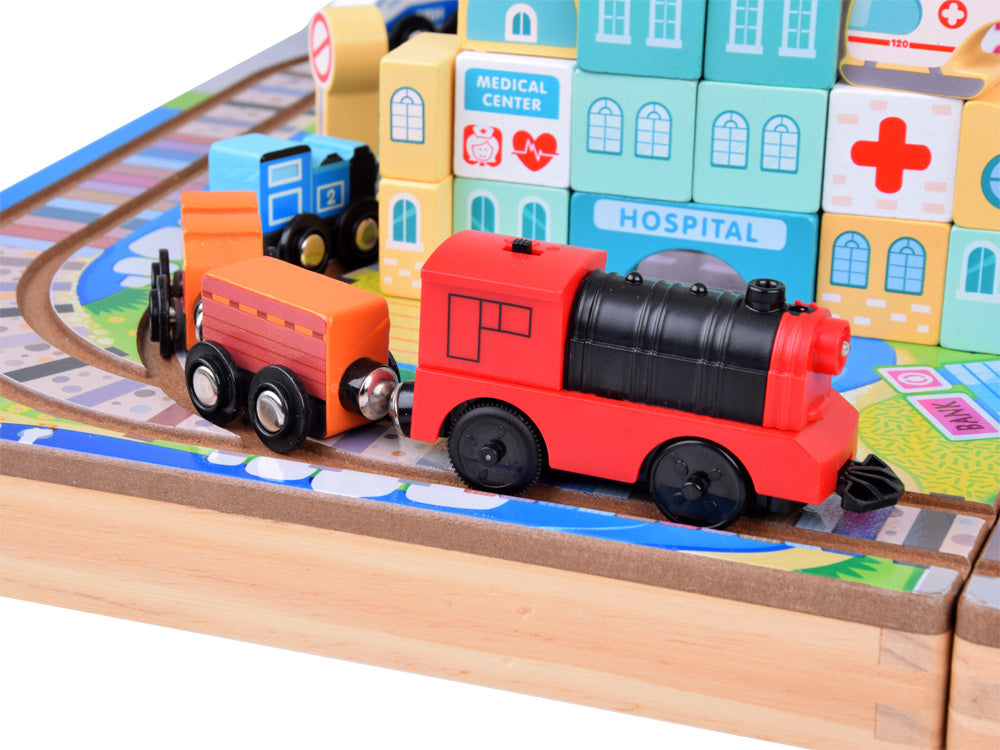 Medinis kaladėlių rinkinys vaikams su traukiniu ir priedais 89 el.