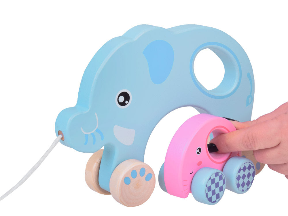 Medinių, traukiamų drambliukų šeima vaikams 2in1