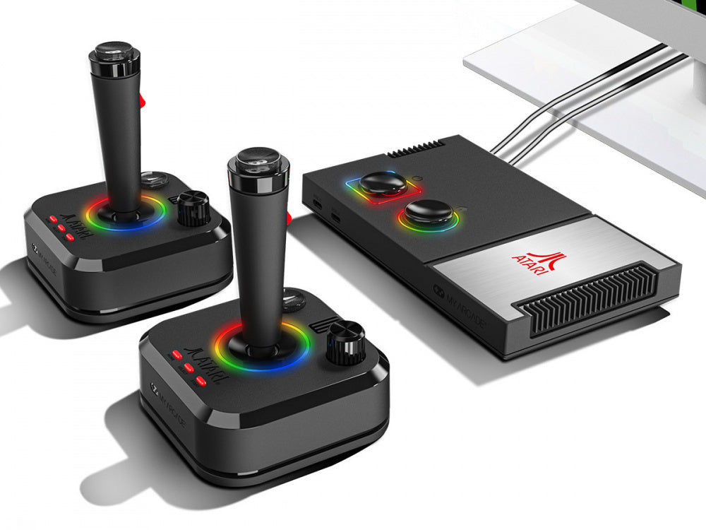 Retro televizoriaus konsolė su vairalazdėmis ATARI