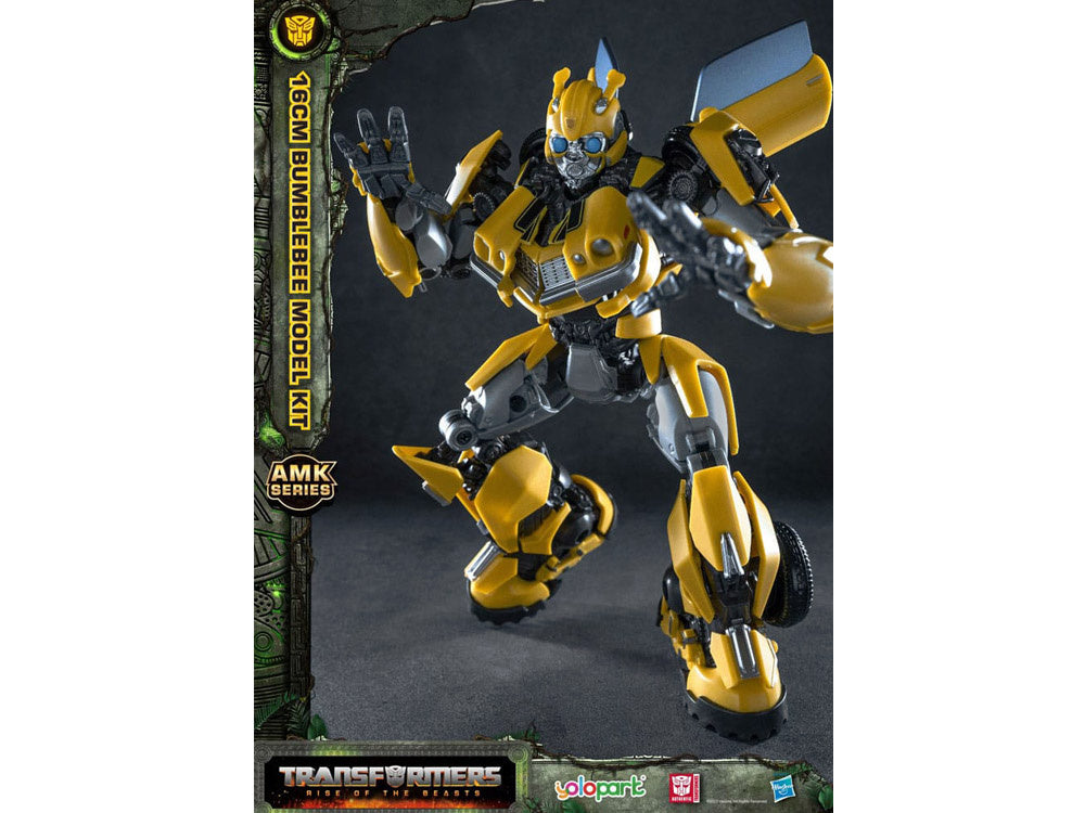 Žaislinis Hasbro Bumblebee transformerio figūrėlė su priedais 16cm
