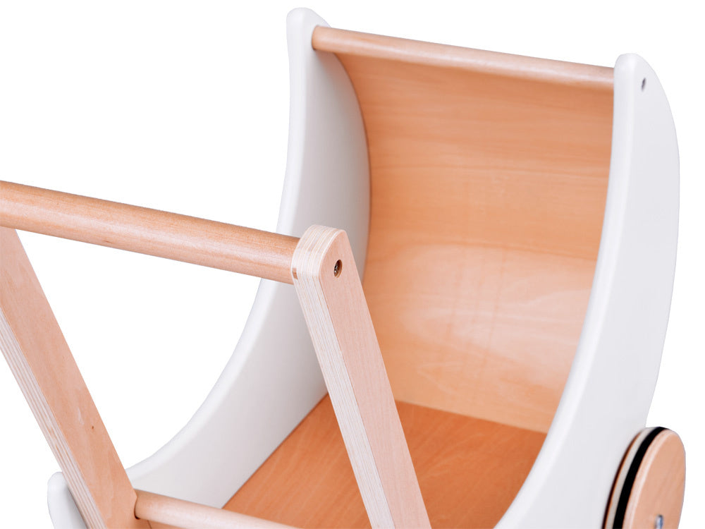 Medinis retro vežimėlis lėlėms