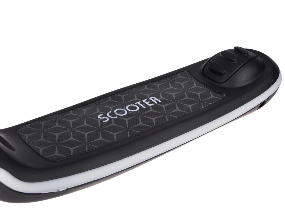 Vaikiškas triratis paspirtukas su LED apšvietimu ir muzika, juodas