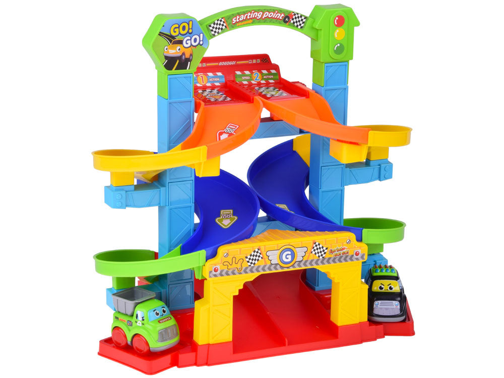 Spiralinė lenktynių trasa su 2 automobiliai