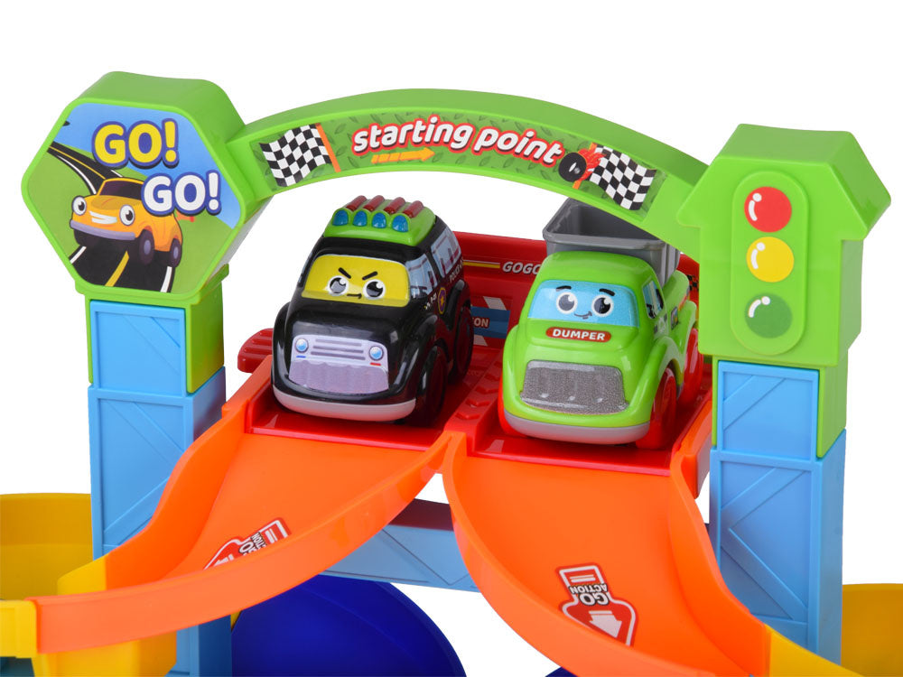 Spiralinė lenktynių trasa su 2 automobiliai