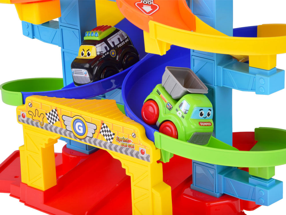 Spiralinė lenktynių trasa su 2 automobiliai