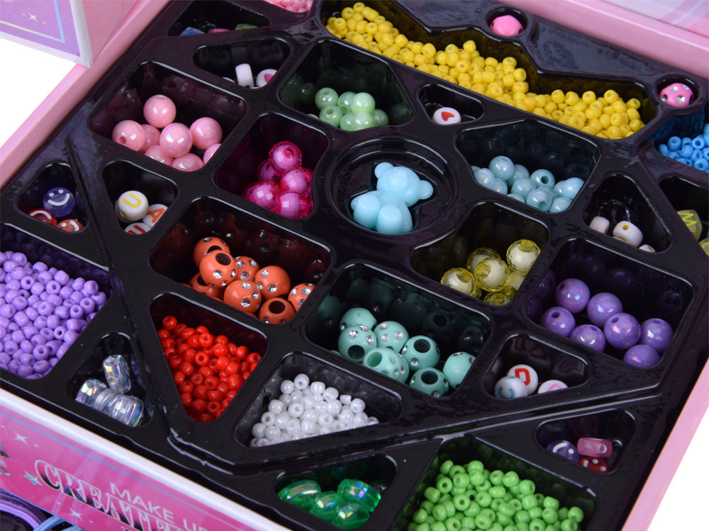 Sulankstoma papuošalų dėžutė su karoliukais ir plaukų aksesuarais