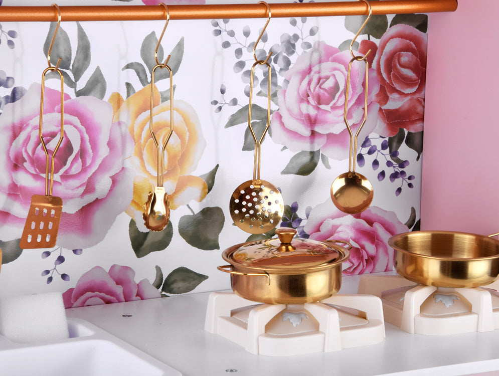 Žavinga medinė virtuvė vaikams su virykle, kriaukle ir puodais