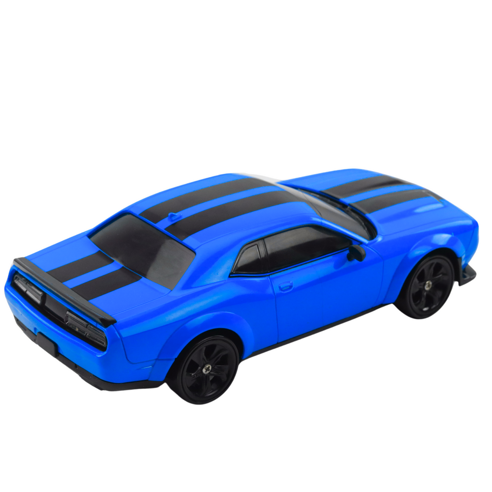 Nuotoliniu būdu valdomas drifto automobilis su keičiamais ratais, mėlynas