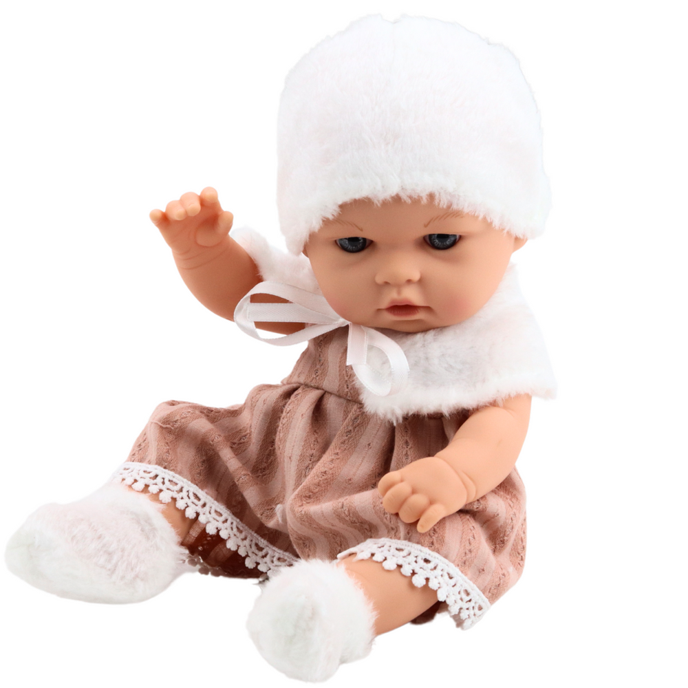 Lėlė kūdikis su smėlio spalvos suknele