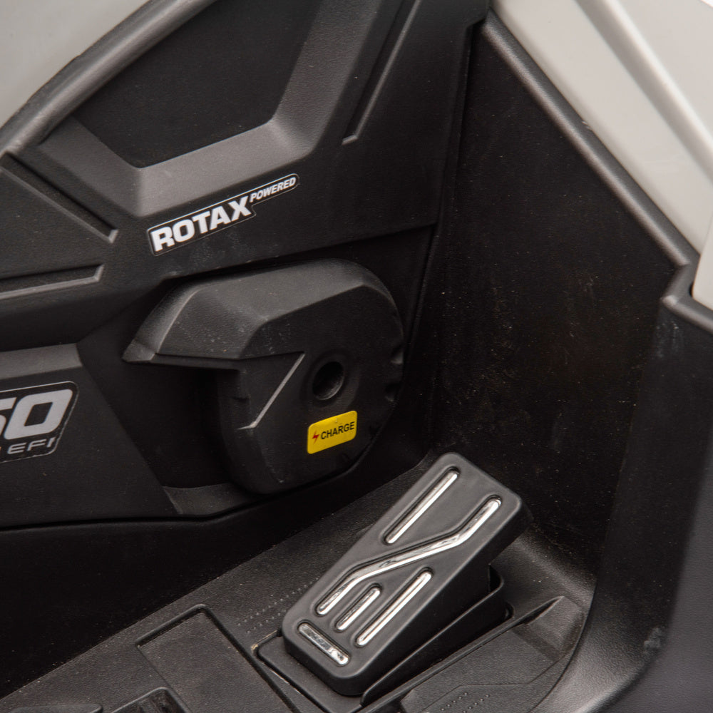 Dvivietis elektrinis keturratis Can-Am Outlander 4x4 DK-CA005, pilkas, 24V