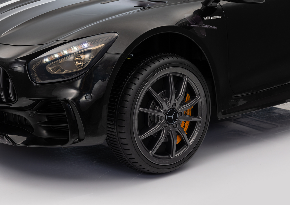 Vienvietis elektromobilis vaikams Mercedes GTR, baltas