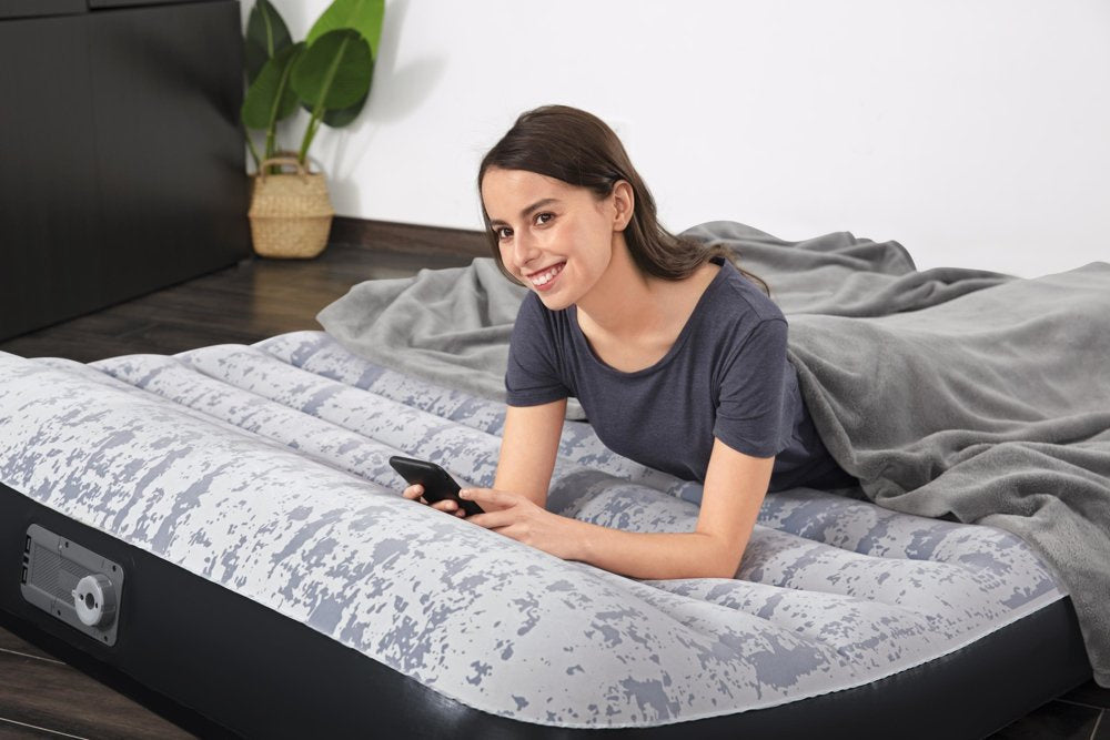 Pripučiamas čiužinys su pompa 203 x 152 x 30 cm Bestway 67836