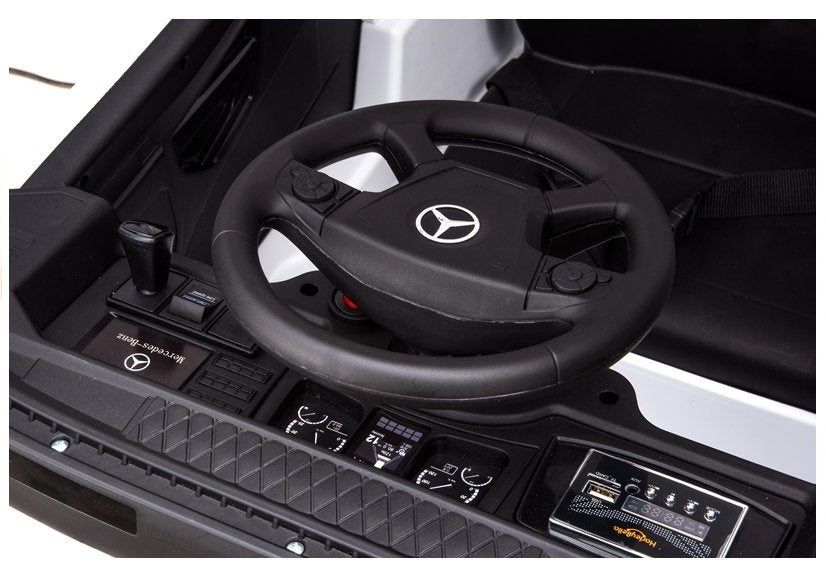 Vaikiškas elektromobilis sunkvežimis Mercedes Actros juodas