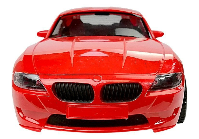 Sunkvežimis monstras su priekaba ir BMW automobiliu 58 cm