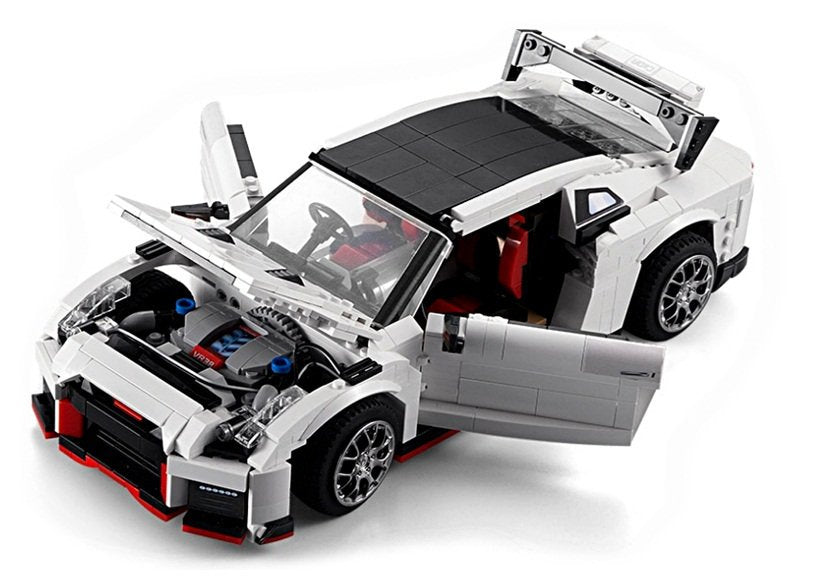 Išskirtinis sportinio - Nissan R35 GTR - R/C automobilio CaDA konstruktorius, 1322 detalių